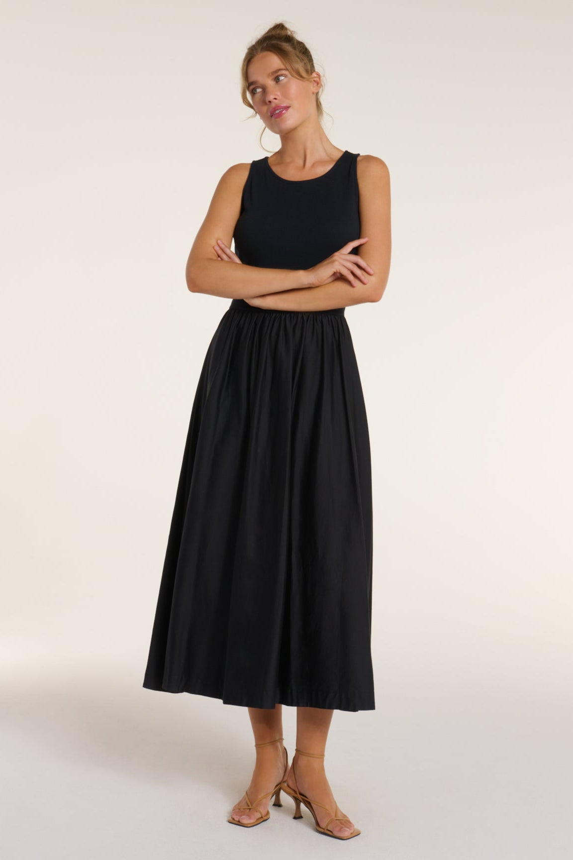 New in Penelope Sleeveless Maxi Dress in Black Beauty by Hermoza