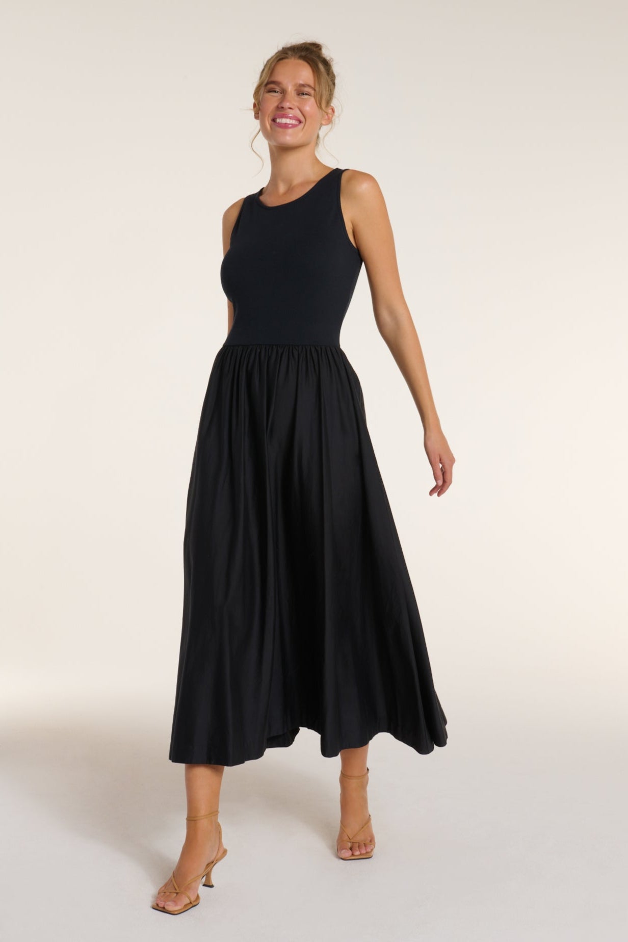 New in Penelope Sleeveless Maxi Dress in Black Beauty by Hermoza