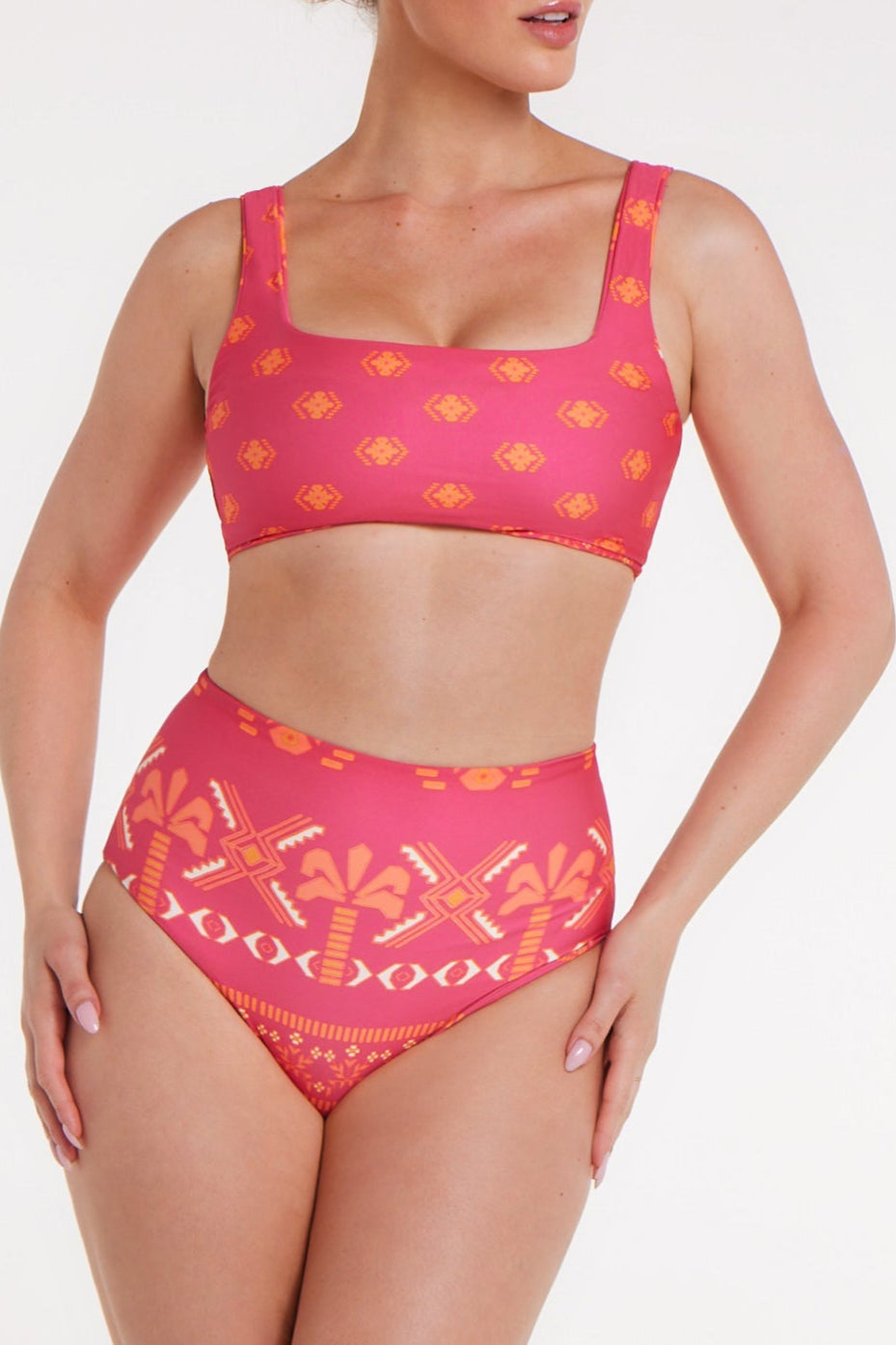 Back in Maggie Top in Tribal Gone West by Hermoza