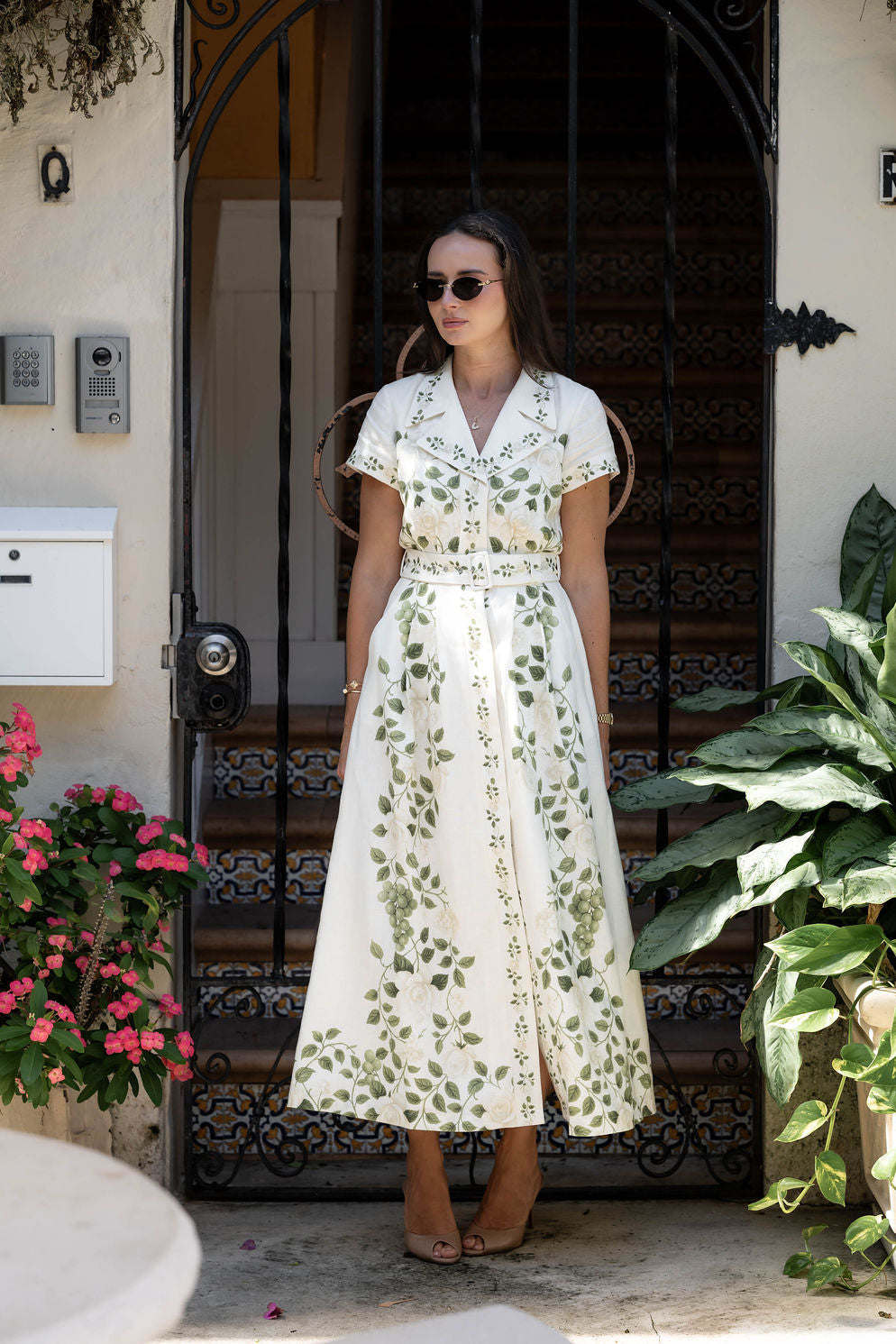 Lucy Belted Midi Collar Dress Roses on Vine