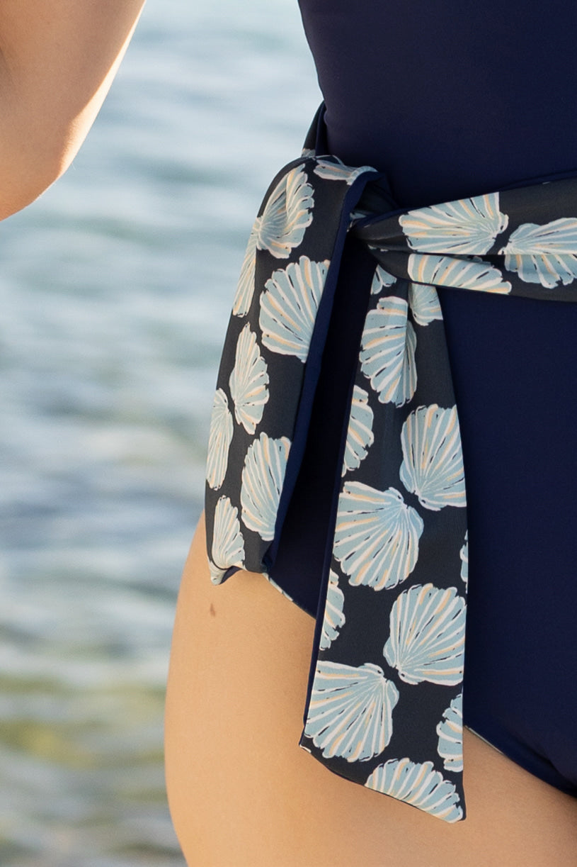 Johanna Reversible One Shoulder One Piece Swimsuit in Navy Shell Chest