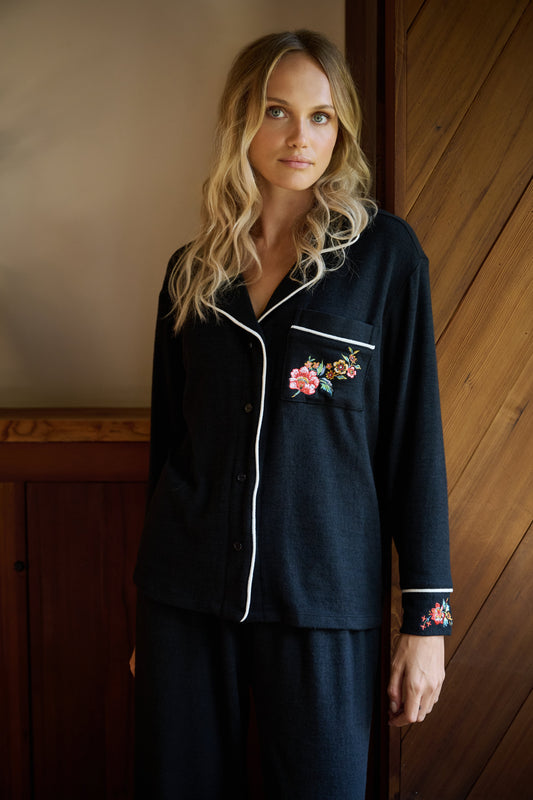 Wela Pajama Magnetic Shirt in Black