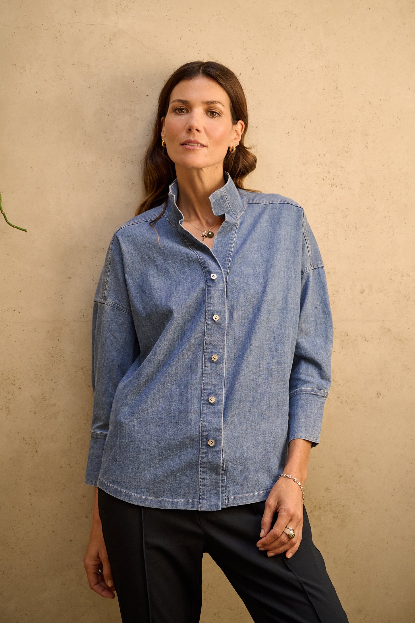 Vera Woven Shirt in Chambray