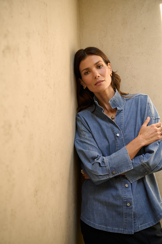 Vera Woven Shirt in Chambray