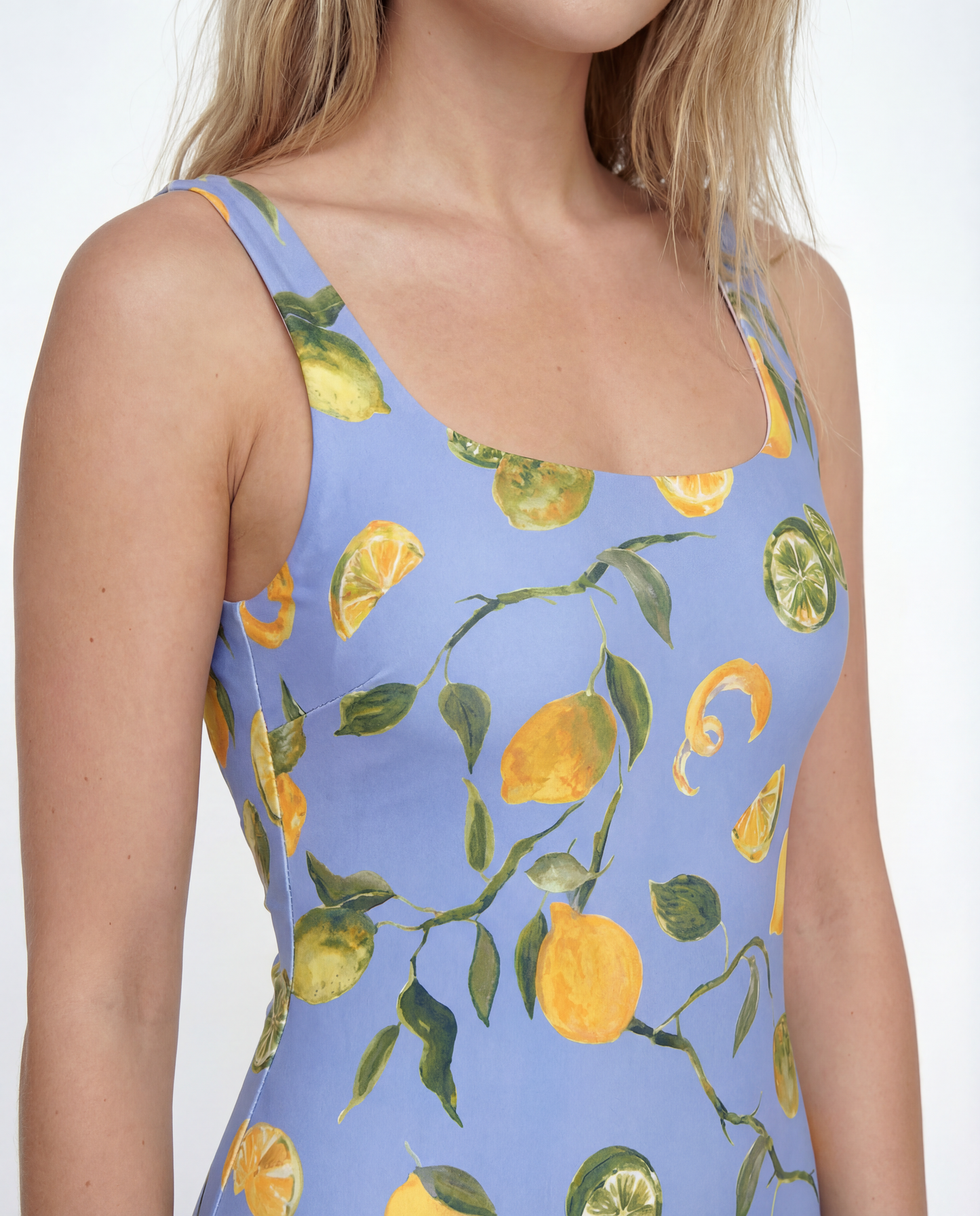 Janece Seamless Square Neck Reversible One-piece Swimsuit in Slice of Life