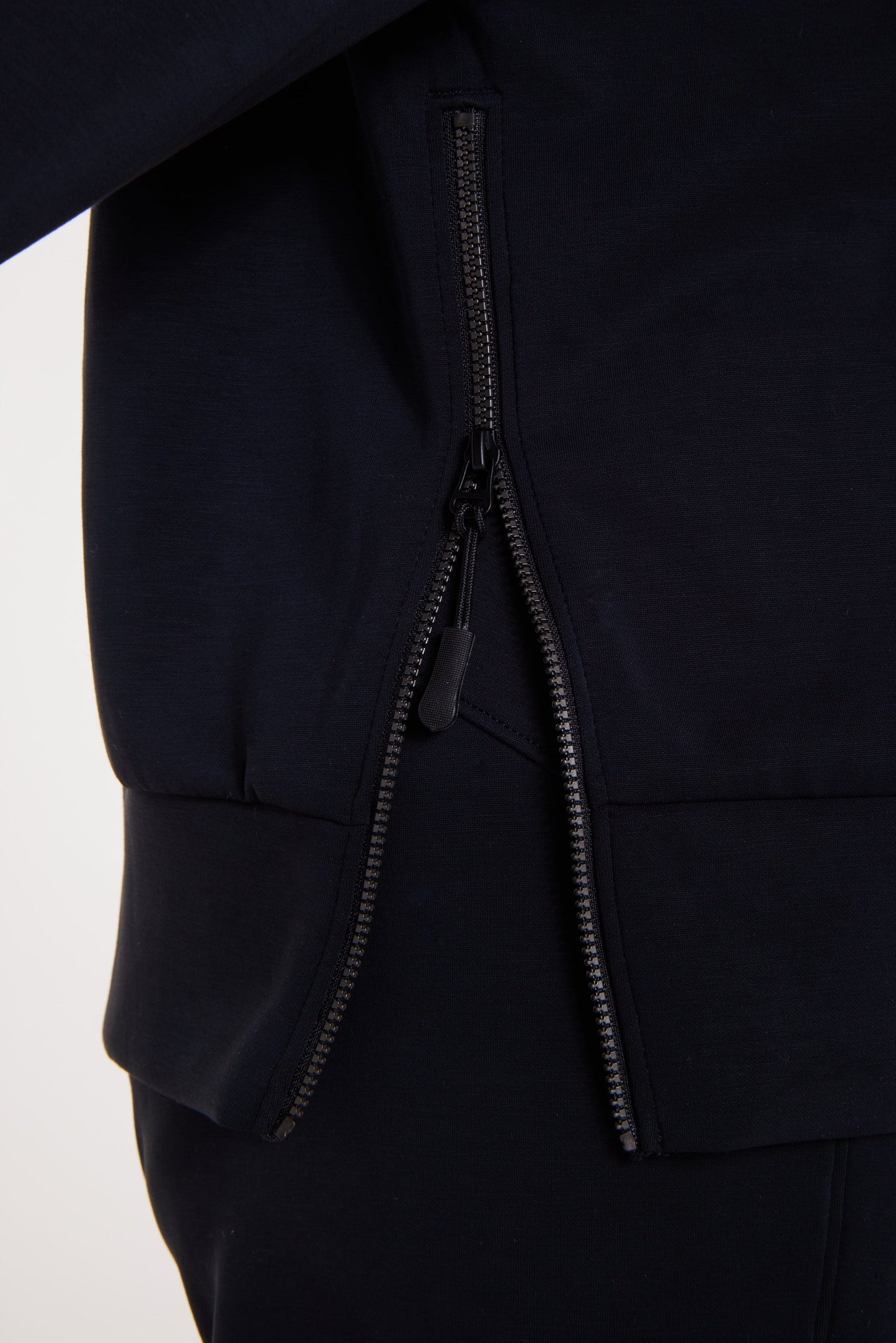Genevieve  Pullover in Black