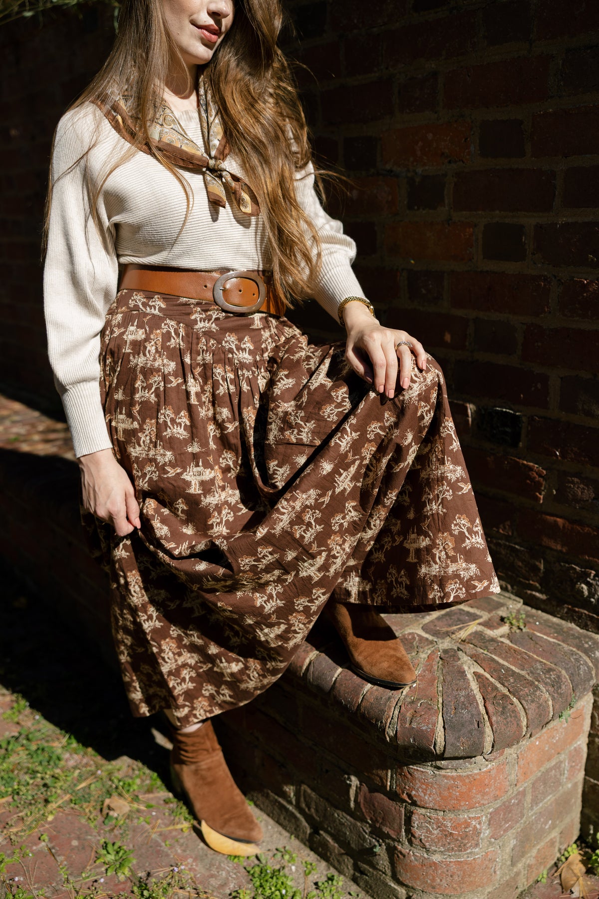 Serena V-Band Skirt in Enchanted Meadow